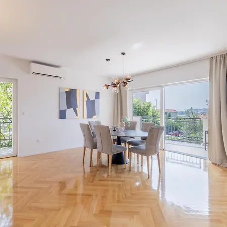 Luxury Ana Podstrana